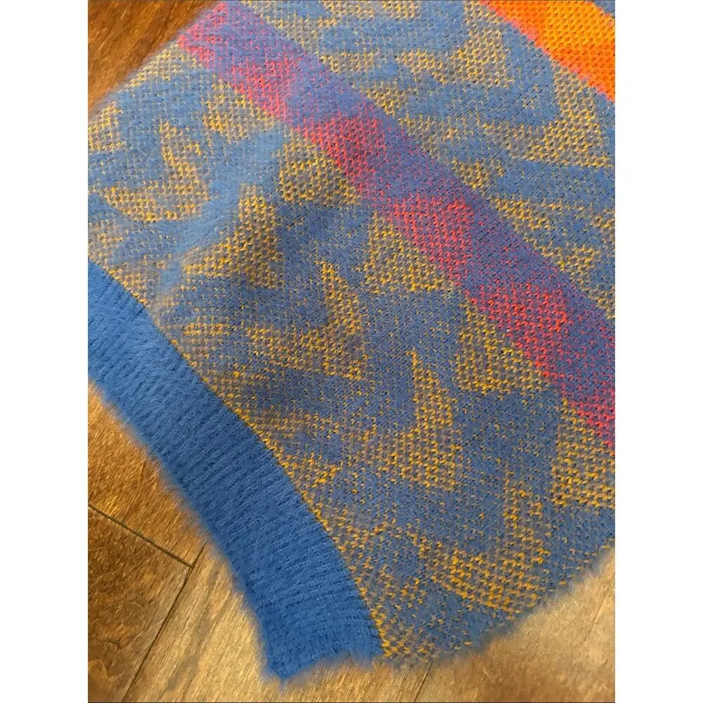 Urban Outfitters Geo Pattern Blanket Scarf